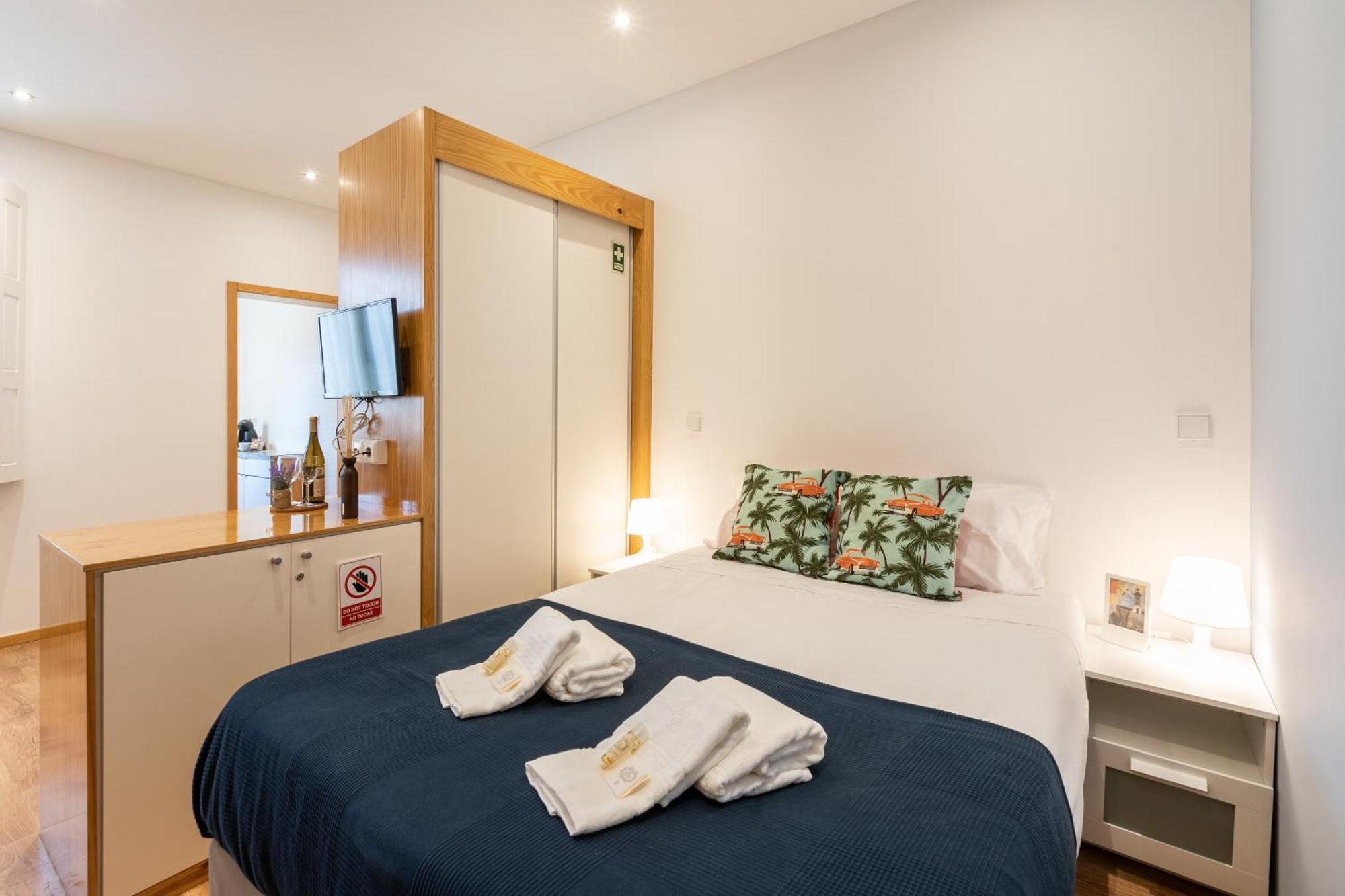 733 Costa Cabral Metro Residence Porto Szoba fotó